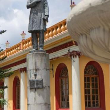 imagen de la Escuela Cantonal “Benito Juárez”